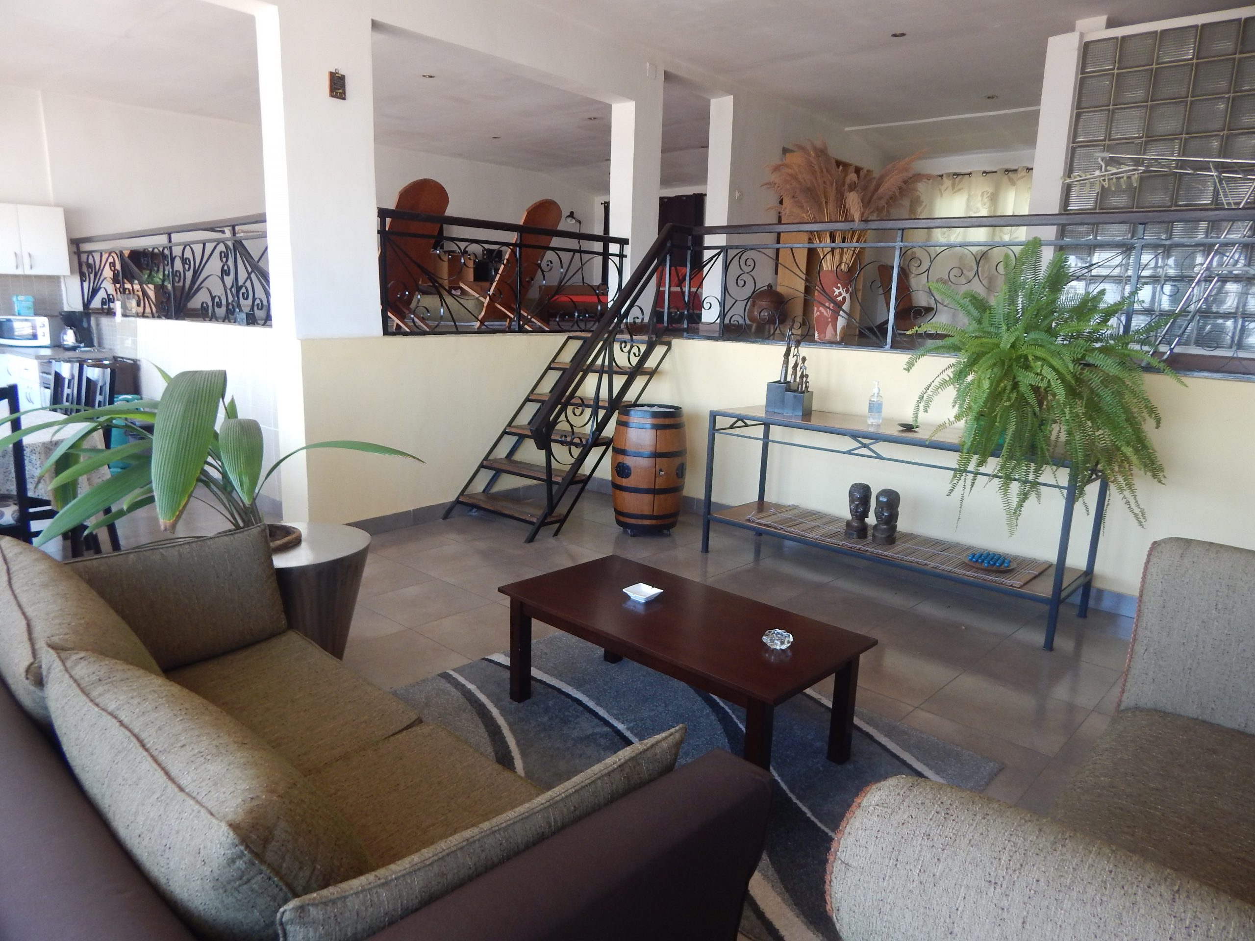 Appartement, Loft, meublé, équipé, à l’étage, 80 m2, Isoraka, LA 4171