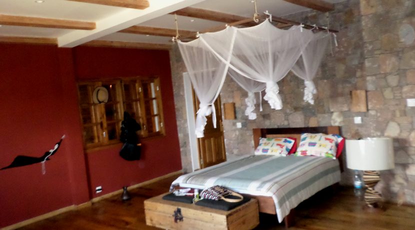 VILLA 470 EUR ILAFY (29)