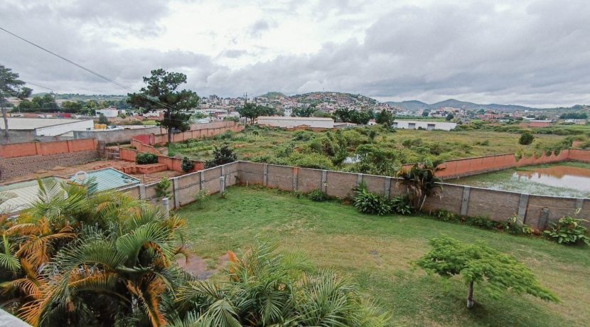 4f83f3e1-506f-4d3e-aa16-79885715296a