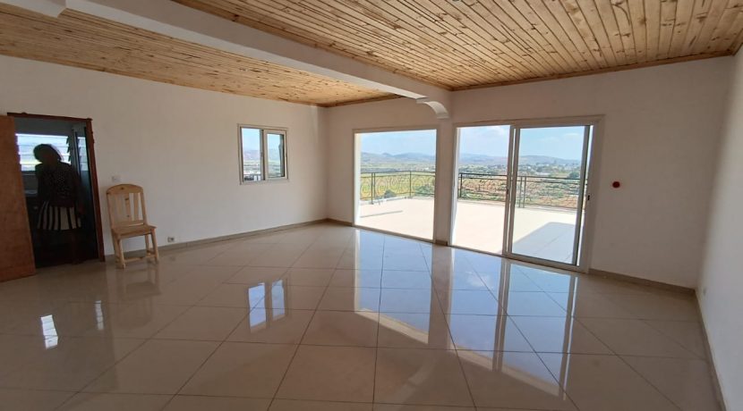 94f12fdf-f173-4b22-8885-4a7aadd21351