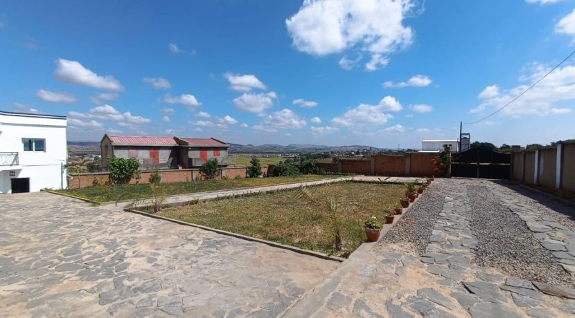 eaec4a41-a3ec-4cd4-ad4d-6592167ad15a