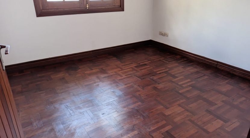 f3558a0c-3145-4b52-beb2-de75c73e5c24