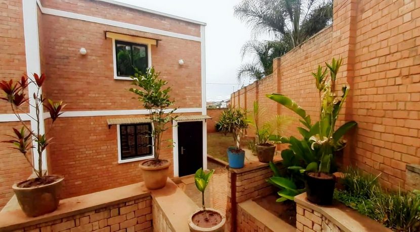 WhatsApp Image 2024-06-10 à 10.44.21_8ba89ec7