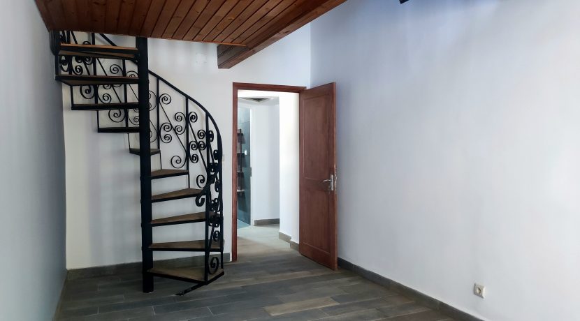 1759821505695_102051