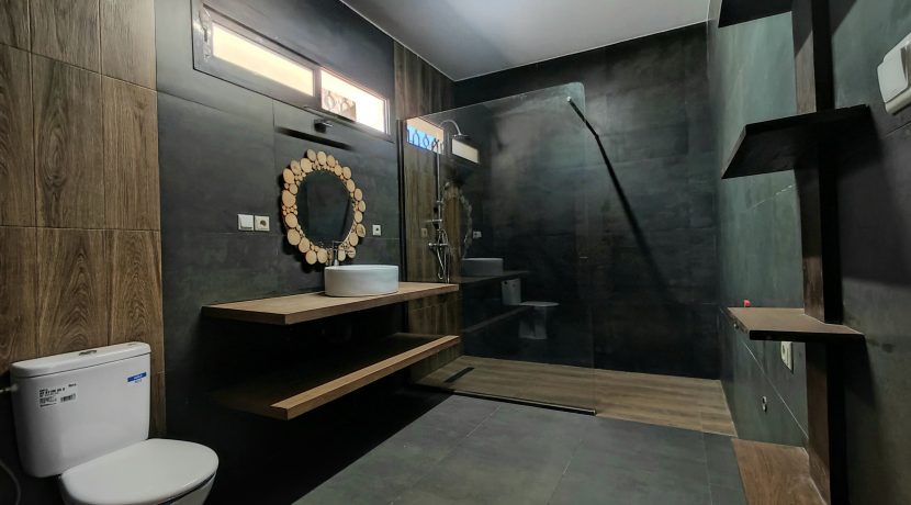 1759821505716_102318